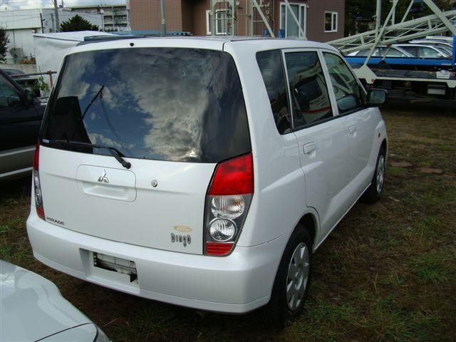 2001 Mitsubishi Dingo