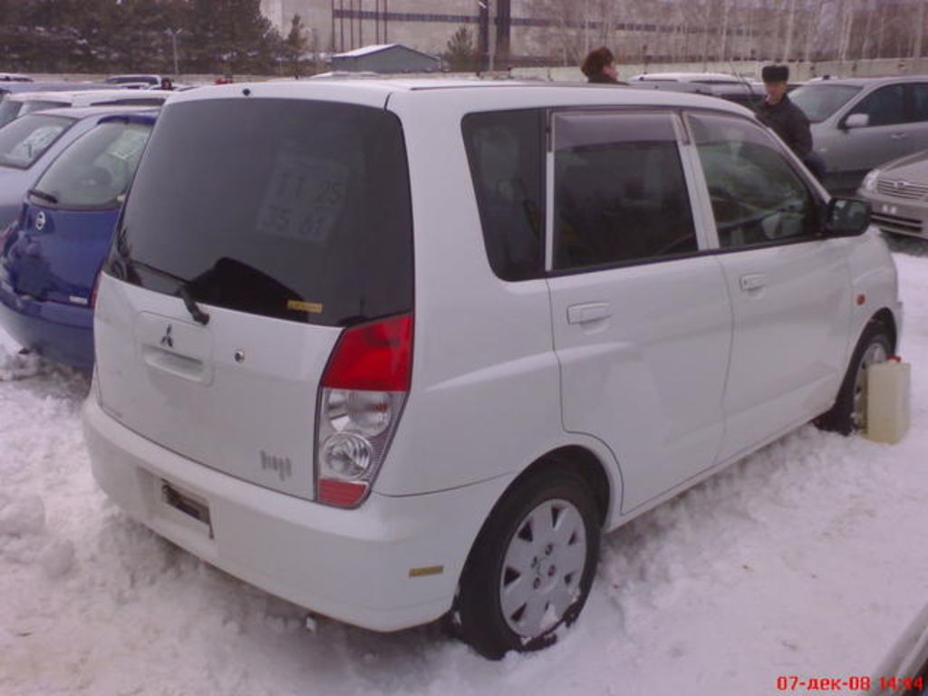 2001 Mitsubishi Dingo