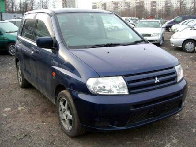 2001 Mitsubishi Dingo