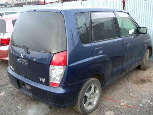 2001 Mitsubishi Dingo