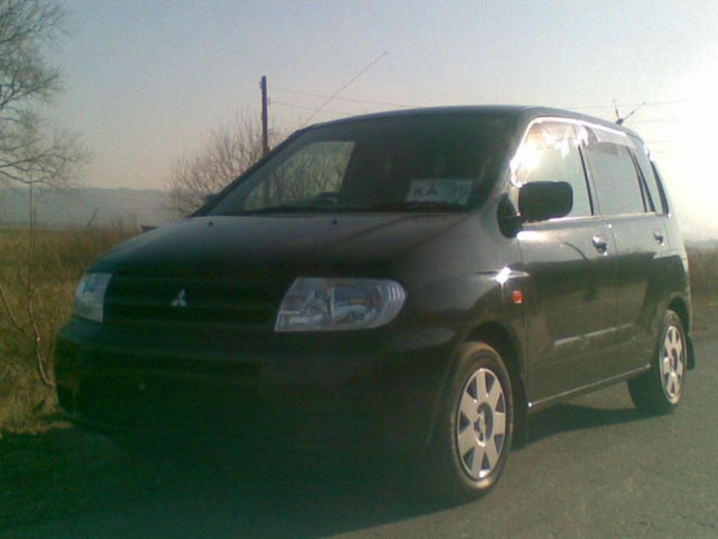 2001 Mitsubishi Dingo