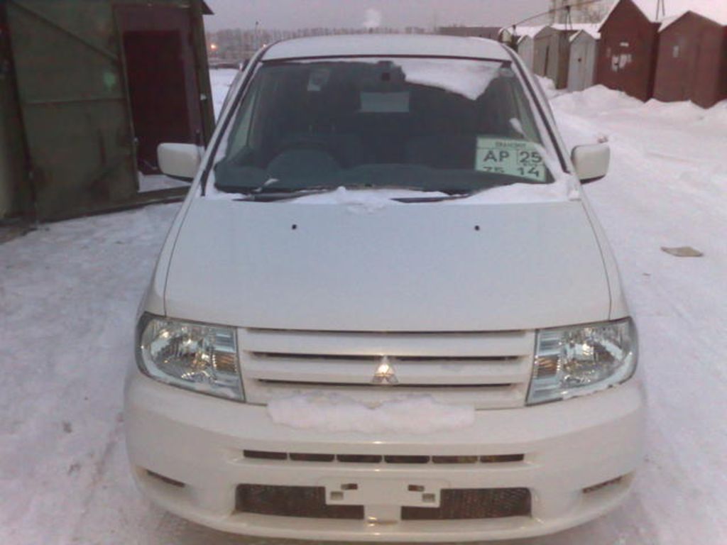 2001 Mitsubishi Dingo