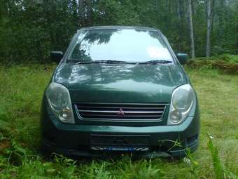 2001 Mitsubishi Dingo