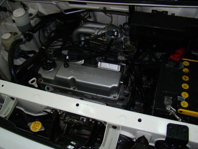2001 Mitsubishi Dingo