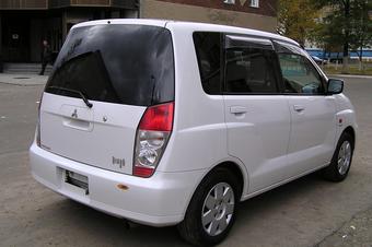 2001 Mitsubishi Dingo