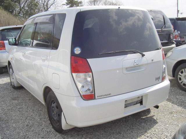 2001 Mitsubishi Dingo For Sale