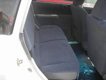 2001 Mitsubishi Dingo Pictures