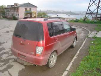 2001 Mitsubishi Dingo Photos