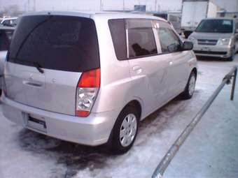 2001 Mitsubishi Dingo