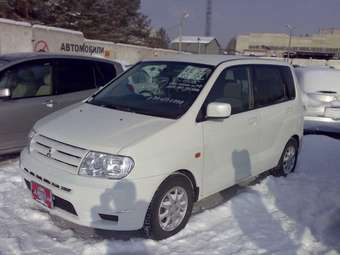 2001 Mitsubishi Dingo For Sale