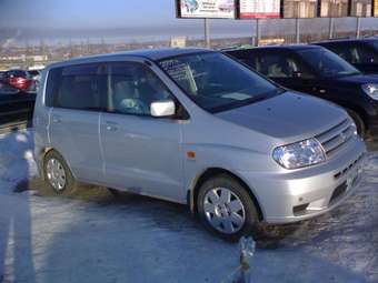 2001 Mitsubishi Dingo For Sale
