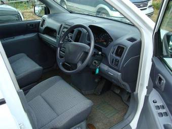 2001 Mitsubishi Dingo Pics