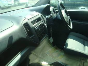2001 Mitsubishi Dingo Photos
