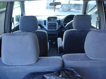 2001 Mitsubishi Dingo Photos