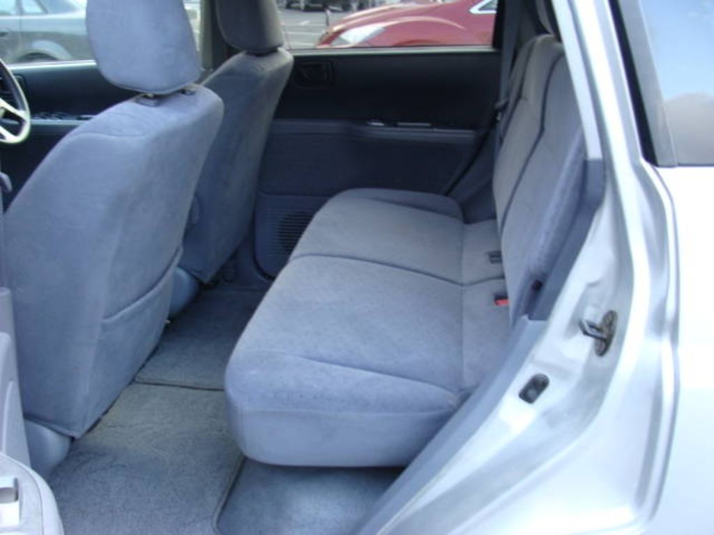 2002 Mitsubishi Dingo