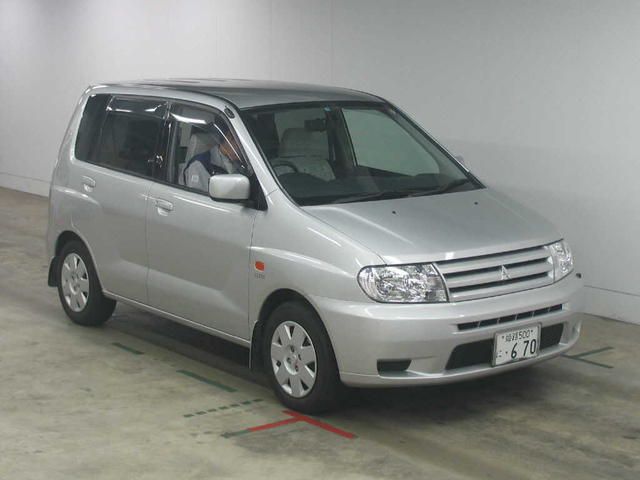 2002 Mitsubishi Dingo