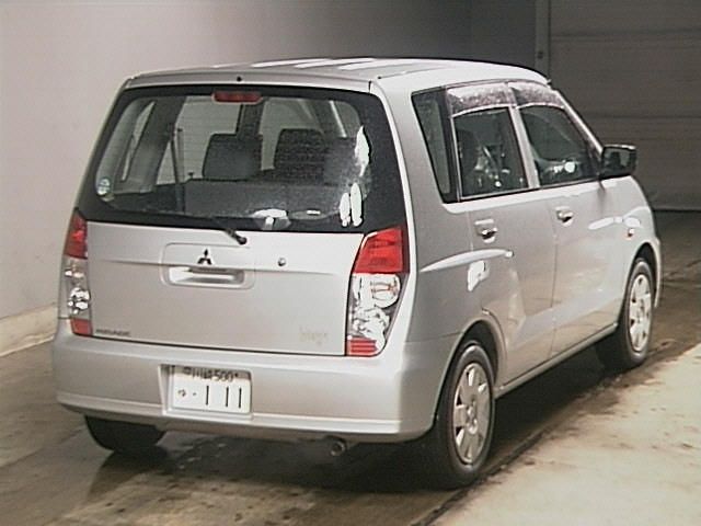 2002 Mitsubishi Dingo