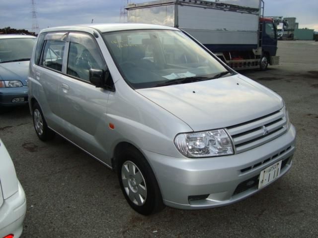 2002 Mitsubishi Dingo