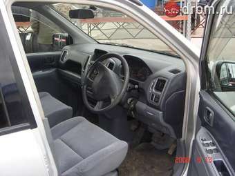 2002 Mitsubishi Dingo Pictures