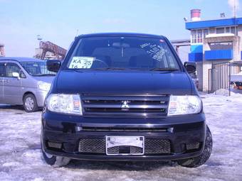 2002 Mitsubishi Dingo Pictures