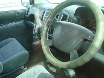 2002 Mitsubishi Dingo Photos
