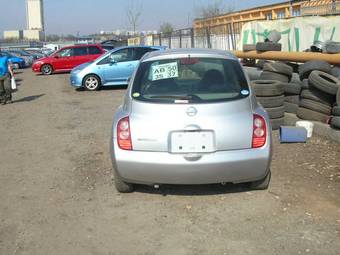 2002 Mitsubishi Dingo Images