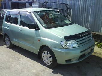 2002 Mitsubishi Dingo Images