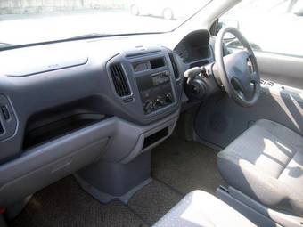 2002 Mitsubishi Dingo Photos