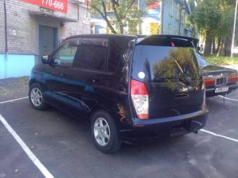 2002 Mitsubishi Dingo Photos