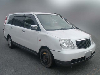 2000 Mitsubishi Dion