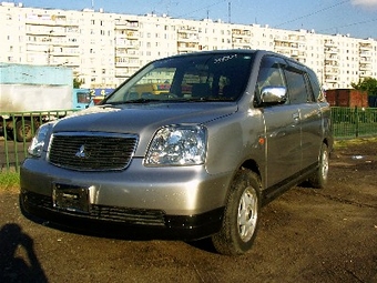 2000 Mitsubishi Dion