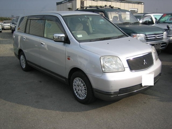 2000 Mitsubishi Dion