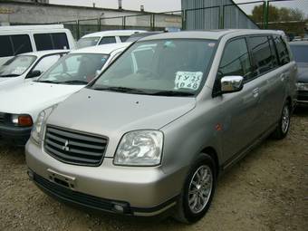 2000 Mitsubishi Dion