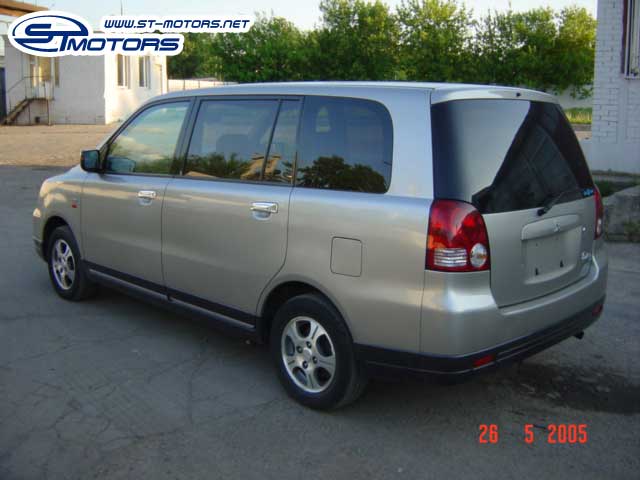 2000 Mitsubishi Dion Pictures