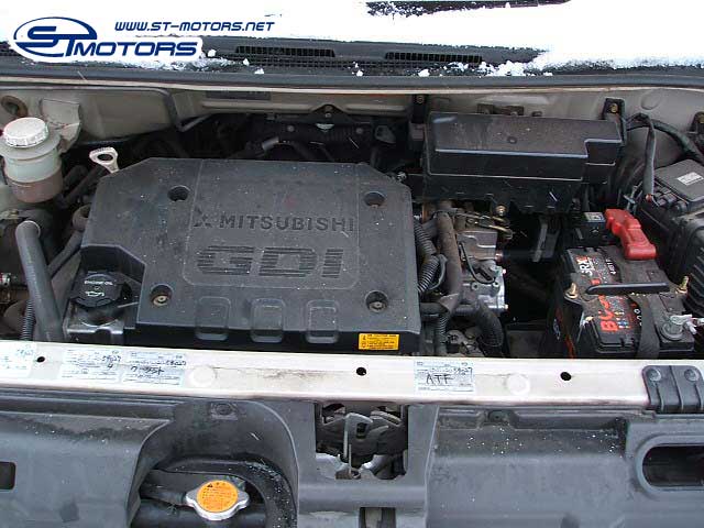 2000 Mitsubishi Dion Photos