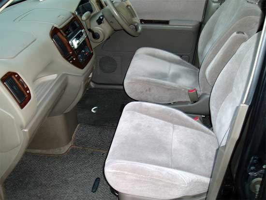 2000 Mitsubishi Dion Pictures