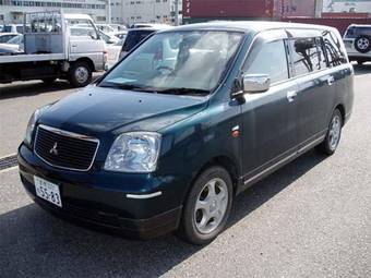 2000 Mitsubishi Dion Photos