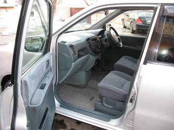 2000 Mitsubishi Dion Pictures