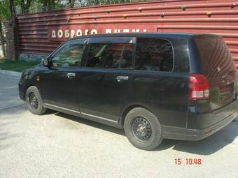 2000 Mitsubishi Dion Photos