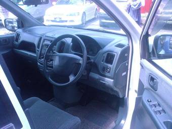 2000 Mitsubishi Dion Photos