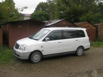 2000 Mitsubishi Dion