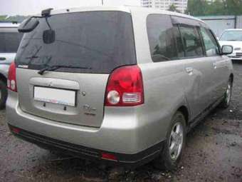 2001 Mitsubishi Dion Pictures