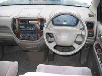 2001 Mitsubishi Dion Pictures