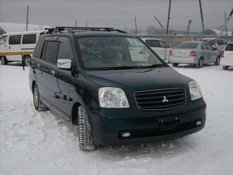 2001 Mitsubishi Dion Pics