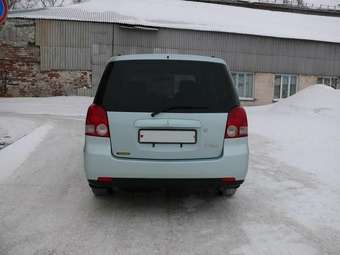 2001 Mitsubishi Dion Photos