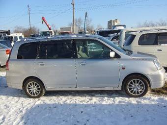 2001 Mitsubishi Dion Pictures