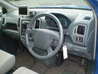 2001 Mitsubishi Dion Pictures