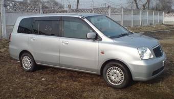 2001 Mitsubishi Dion Pics