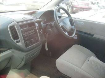 2001 Mitsubishi Dion Pictures