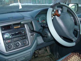 2001 Mitsubishi Dion Images